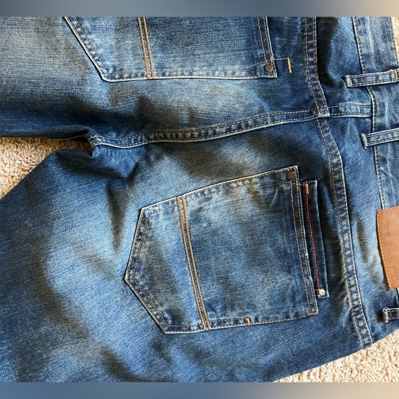 Zara - Picture 2 of 3